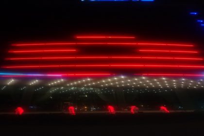 Radisson Blu Otel Süs Havuzu